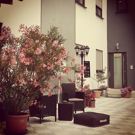 Oleander Hof Aparthotel Hochstadt  Buitenkant foto