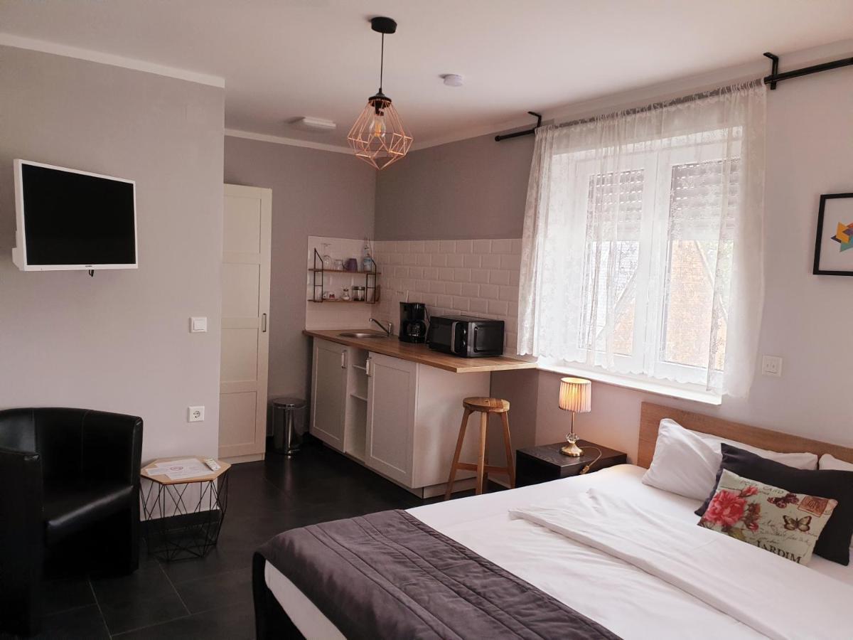Oleander Hof Aparthotel Hochstadt  Buitenkant foto